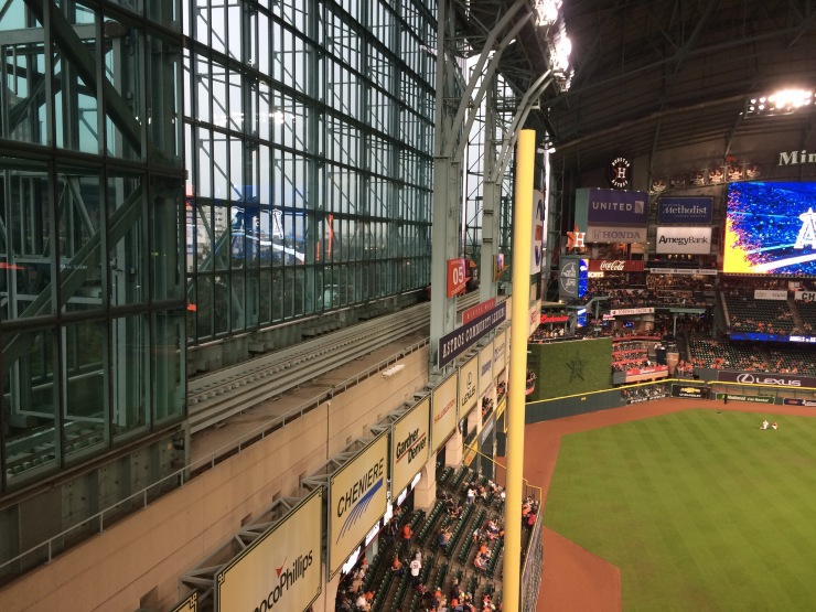 Juiced with Quirks: Minute Maid Park a unique, Texan venue – The